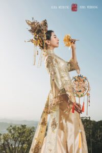 中式婚紗,秀禾服,中式禮服,中式婚紗照,旗袍禮服,龍鳳褂,中式婚紗推薦,中式婚紗攝影,中式古風婚紗照,中式婚紗攝影工作室,拍中式婚紗