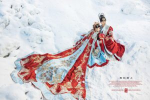 中式婚紗,秀禾服,中式禮服,中式婚紗照,旗袍禮服,龍鳳褂,中式婚紗推薦,中式婚紗攝影,中式古風婚紗照,中式婚紗攝影工作室,拍中式婚紗